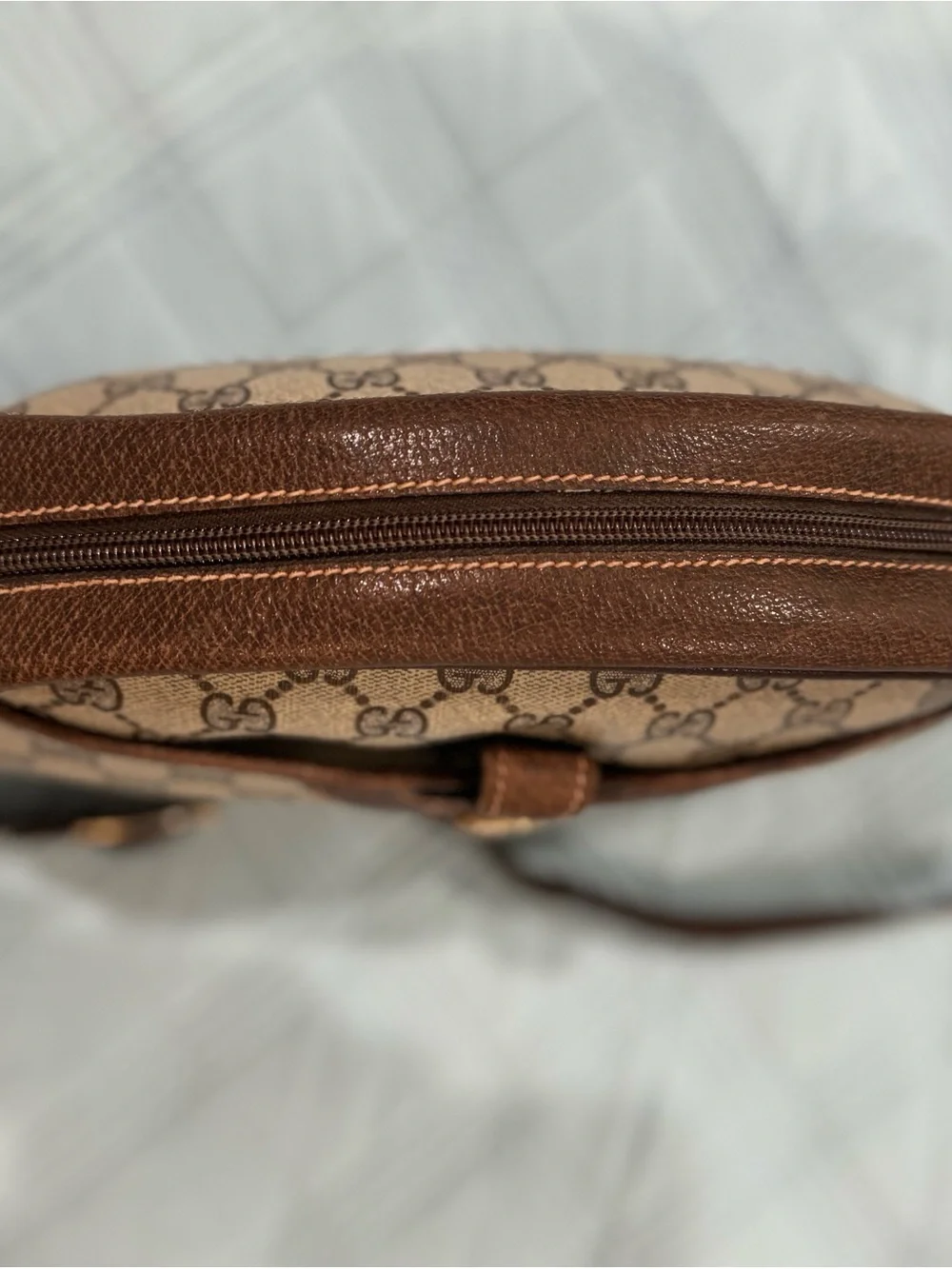 Gucci Brown GG Supreme Canvas Crossbody with Leather Trim - Picture 4 of 8